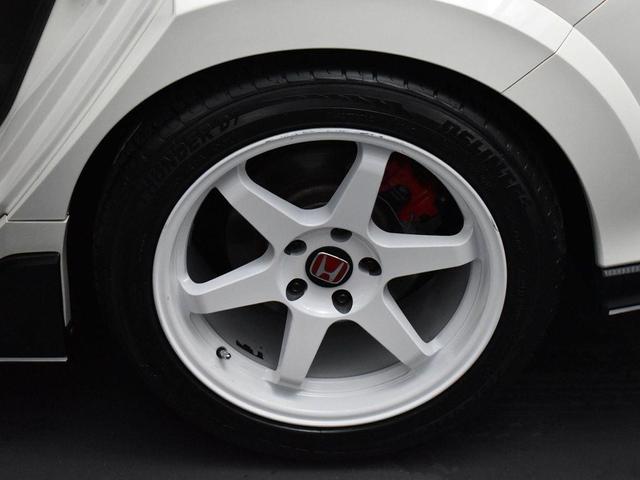 Photo of 2021 Championship White Honda Civic Type R