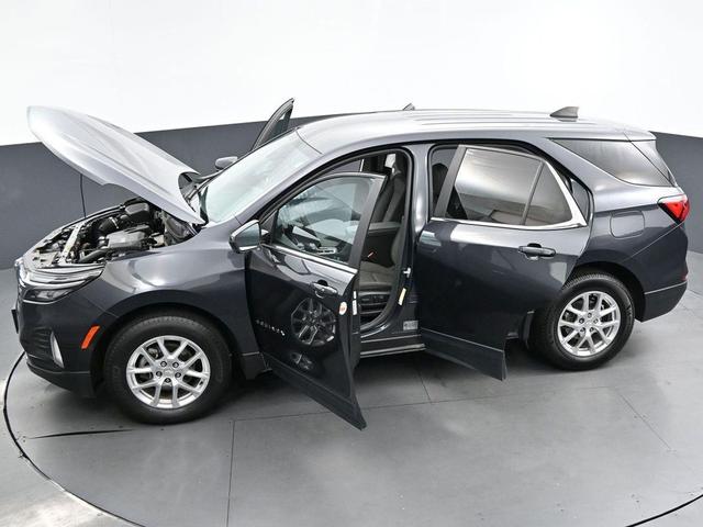 Photo of 2022 Iron Gray Metallic Chevrolet Equinox