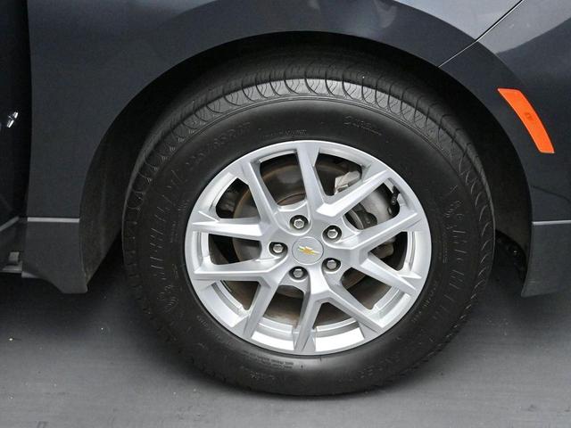 Photo of 2022 Iron Gray Metallic Chevrolet Equinox