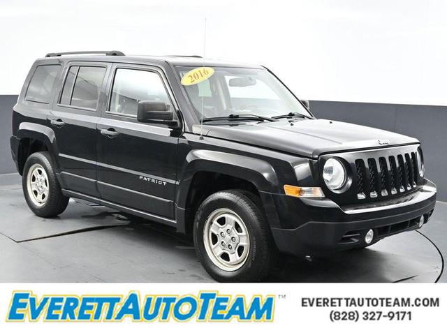 Photo of 2016 Black Clearcoat Jeep Patriot