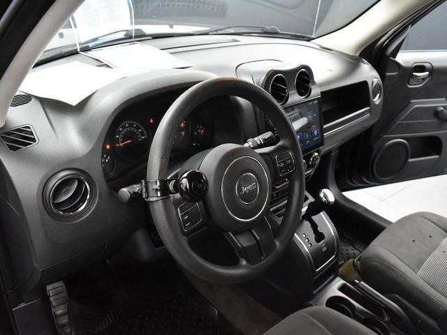 Photo of 2016 Black Clearcoat Jeep Patriot
