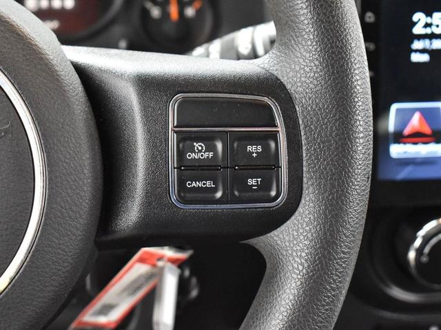 Photo of 2016 Black Clearcoat Jeep Patriot