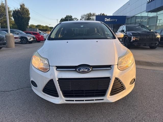 Photo of 2014 Oxford White Ford Focus