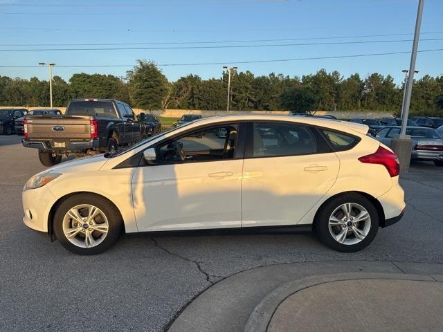 Photo of 2014 Oxford White Ford Focus