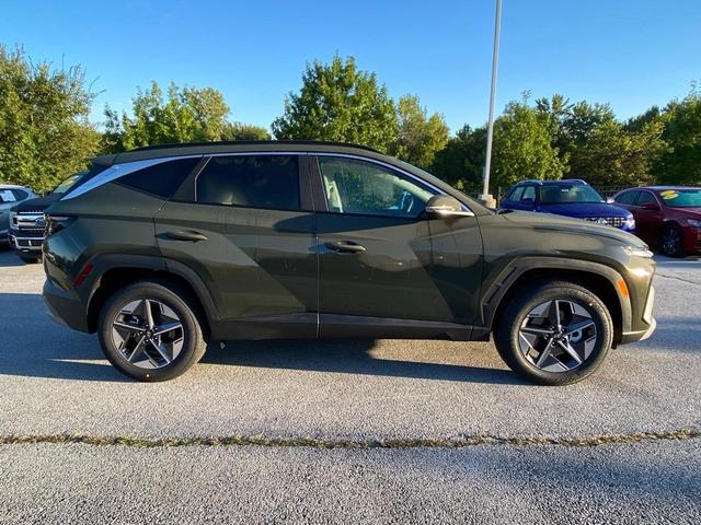 Photo of 2026 Green Hyundai TUCSON