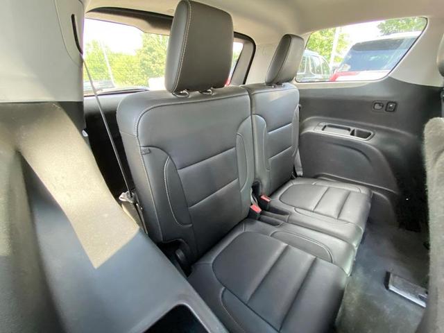 Photo of 2023 Summit White GMC Acadia