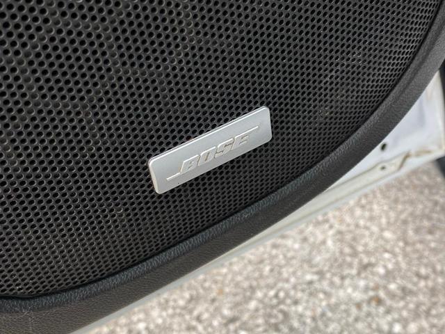 Photo of 2023 Summit White GMC Acadia