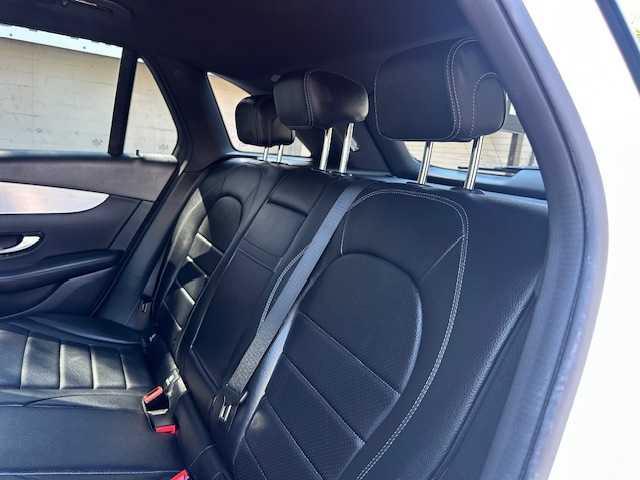 Photo of 2019 White Mercedes-Benz GLC 300
