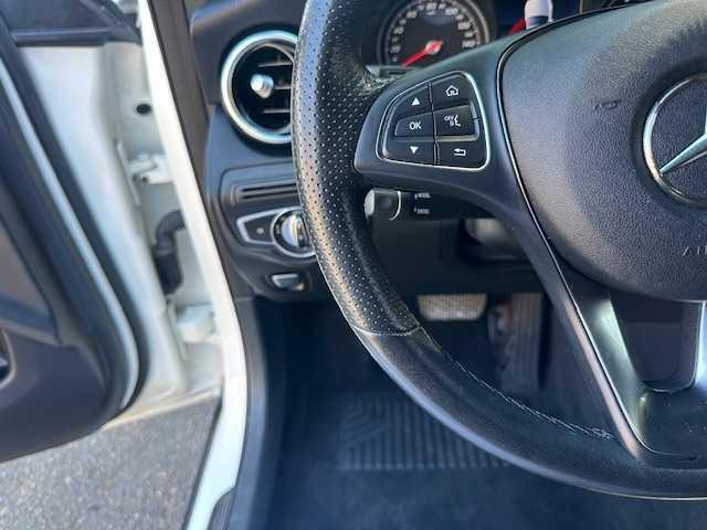 Photo of 2019 White Mercedes-Benz GLC 300