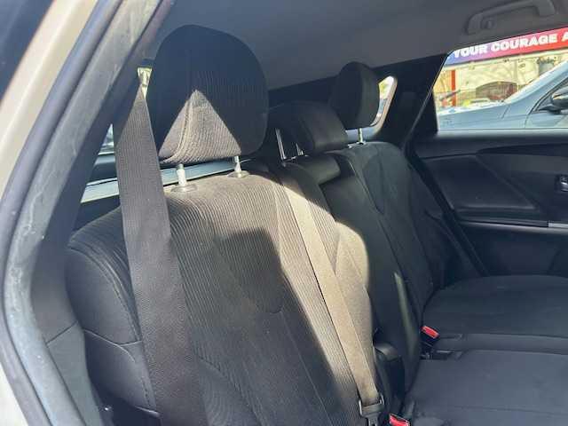 Photo of 2013 White Toyota Venza