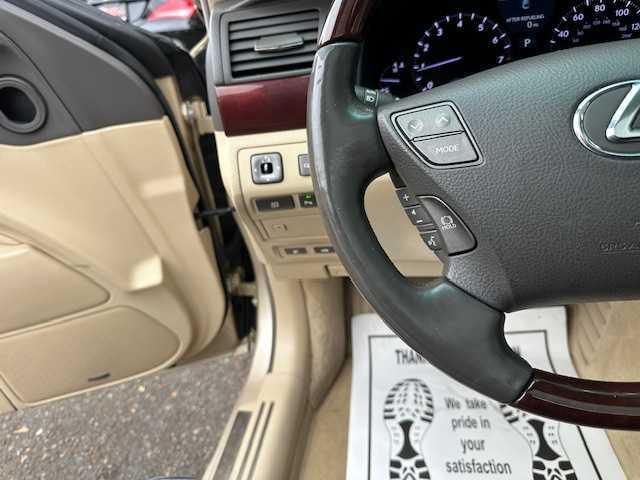 Photo of 2007 Champagne Lexus LS 460