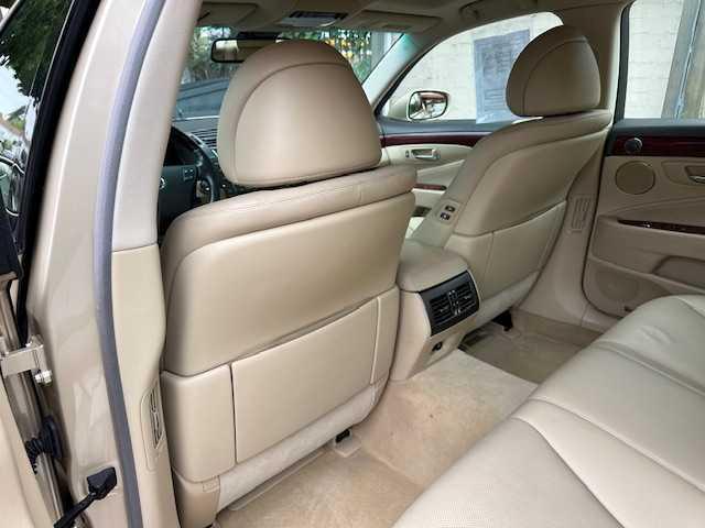 Photo of 2007 Champagne Lexus LS 460