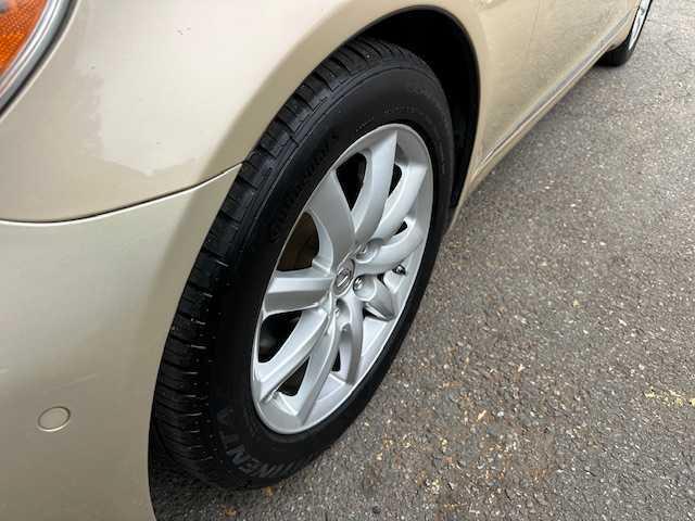Photo of 2007 Champagne Lexus LS 460