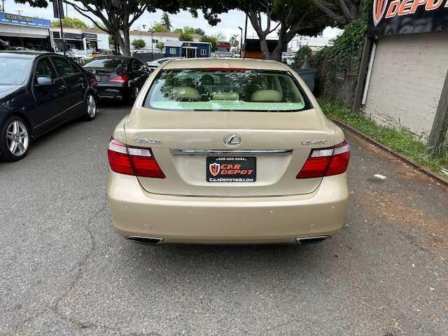 Photo of 2007 Champagne Lexus LS 460