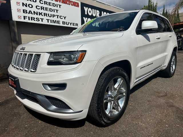 Photo of 2016 White Jeep Grand Cherokee
