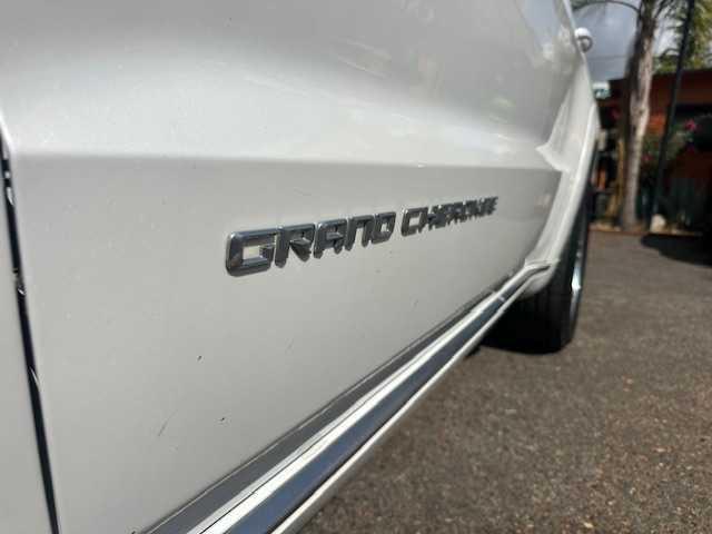 Photo of 2016 White Jeep Grand Cherokee