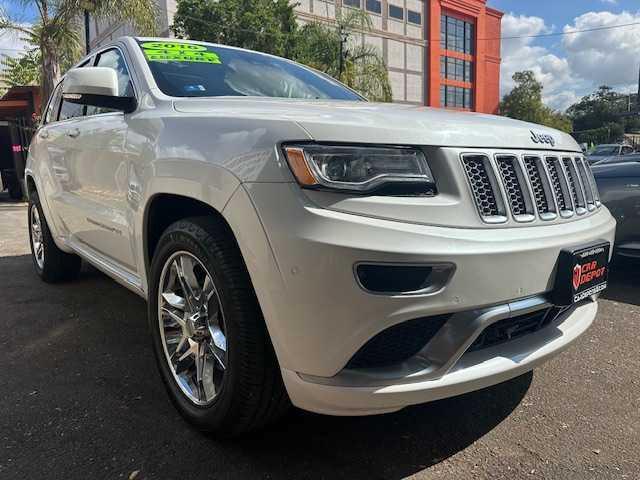 Photo of 2016 White Jeep Grand Cherokee