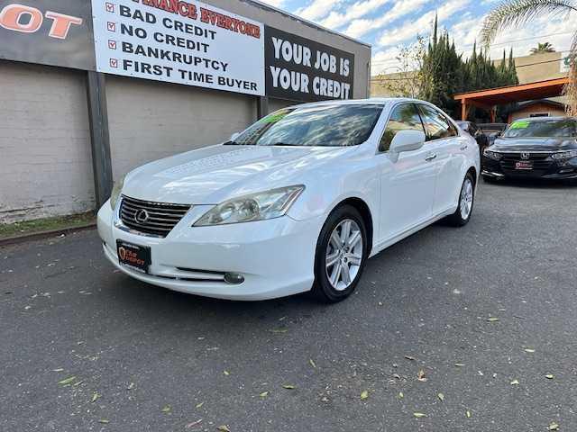 Photo of 2007 White Lexus ES 350