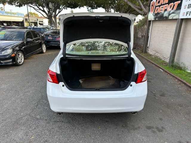 Photo of 2007 White Lexus ES 350