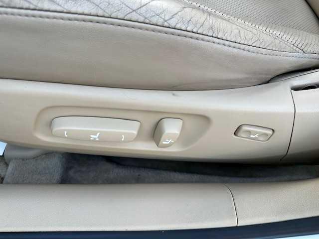 Photo of 2007 White Lexus ES 350