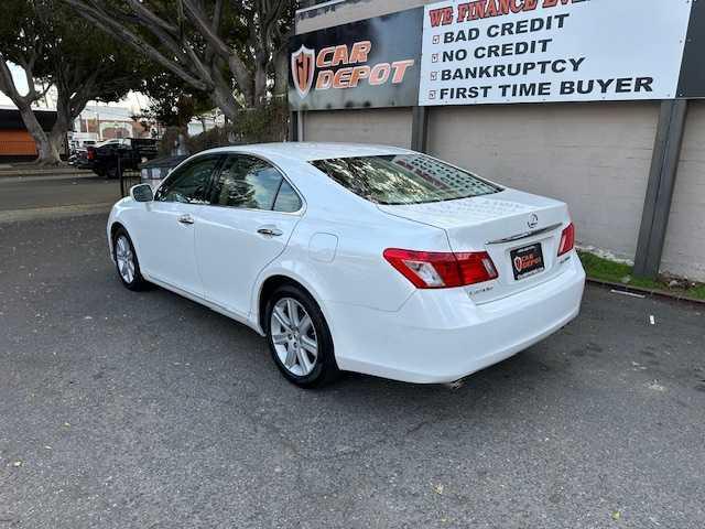 Photo of 2007 White Lexus ES 350