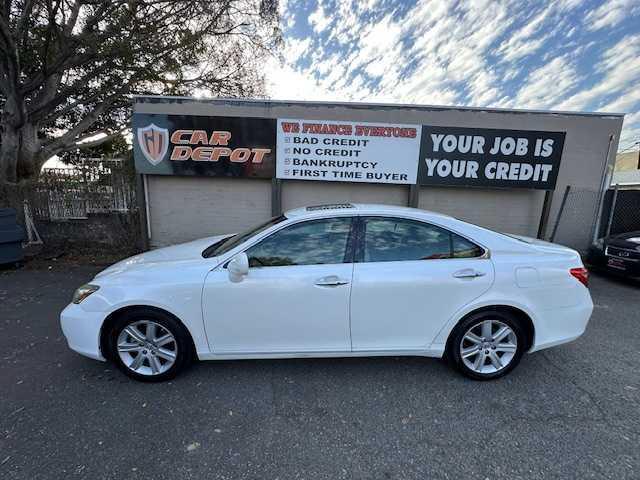 Photo of 2007 White Lexus ES 350