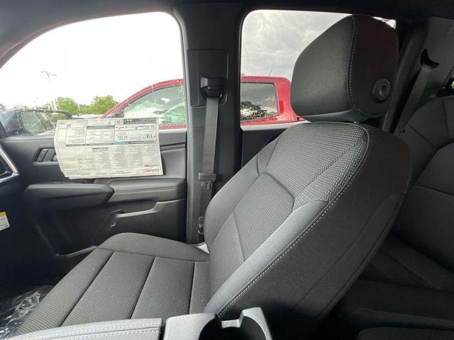 Photo of 2025 Summit White GMC Canyon