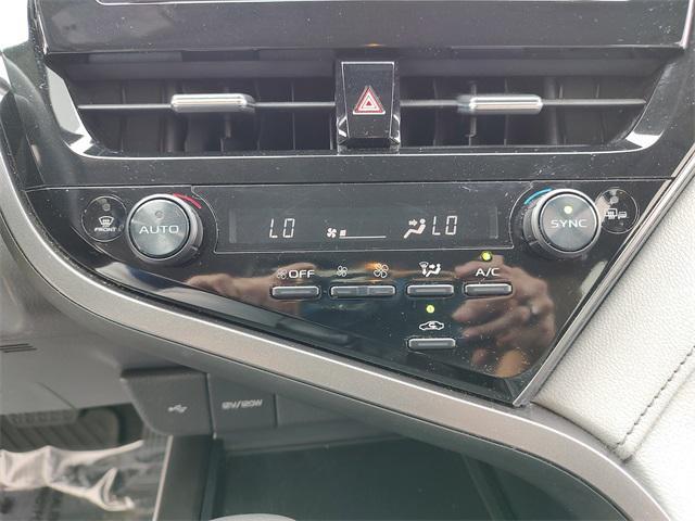 Photo of 2022 White Toyota Camry