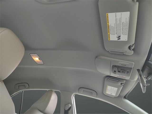 Photo of 2022 White Toyota Camry