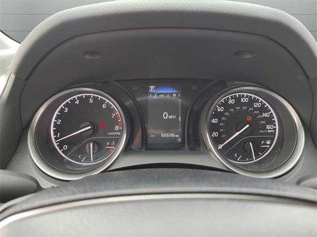 Photo of 2022 White Toyota Camry