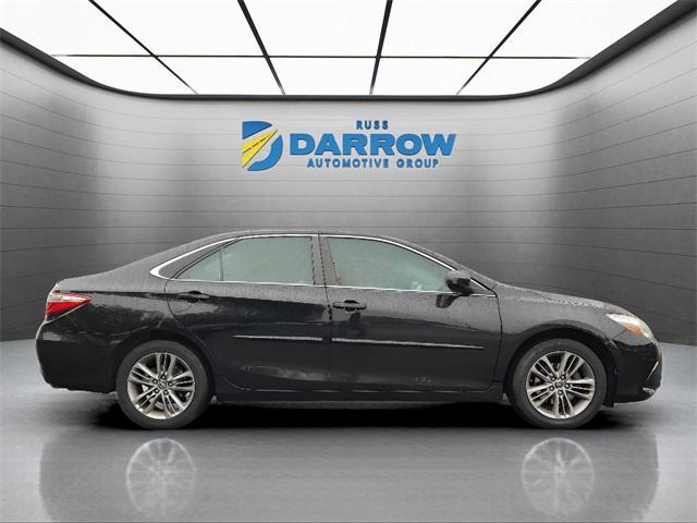 Photo of 2016 Midnight Black Metallic Toyota Camry