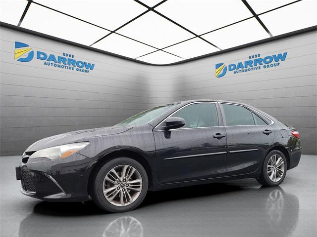 Photo of 2016 Midnight Black Metallic Toyota Camry