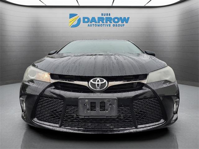 Photo of 2016 Midnight Black Metallic Toyota Camry