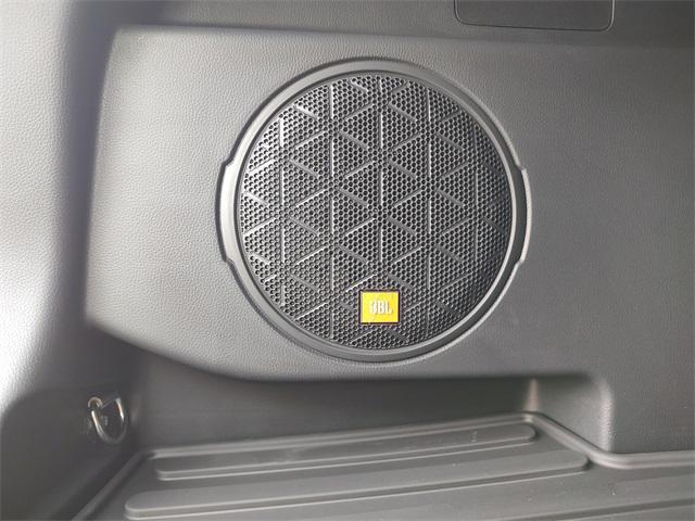 Photo of 2025 Wind Chill Pearl Toyota RAV4