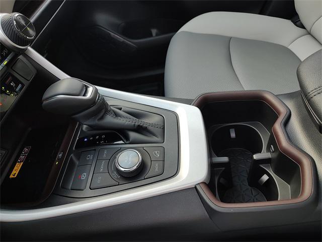 Photo of 2025 Wind Chill Pearl Toyota RAV4