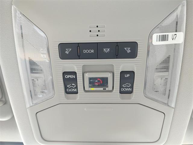 Photo of 2025 Wind Chill Pearl Toyota RAV4