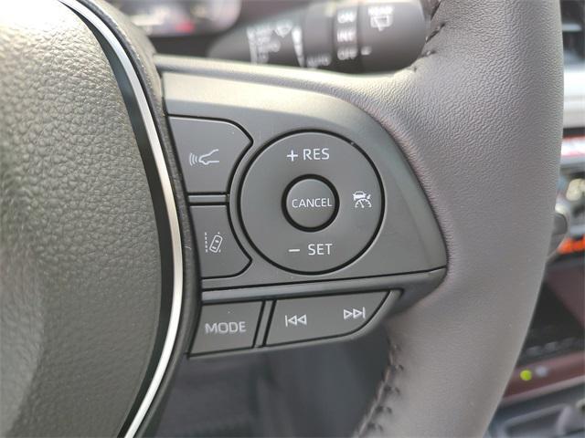 Photo of 2025 Wind Chill Pearl Toyota RAV4