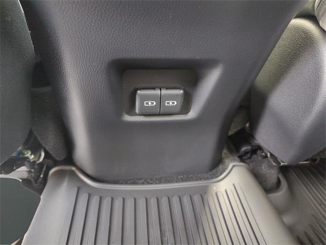 Photo of 2025 Wind Chill Pearl Toyota RAV4