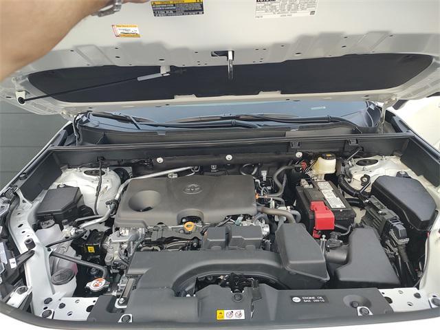 Photo of 2025 Wind Chill Pearl Toyota RAV4