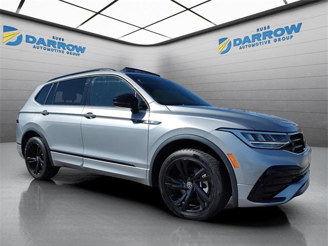 Photo of 2023 Pyrite Silver Metallic Volkswagen Tiguan