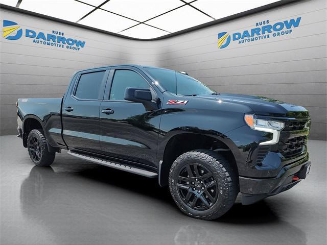 Photo of 2022 Black Chevrolet Silverado 1500