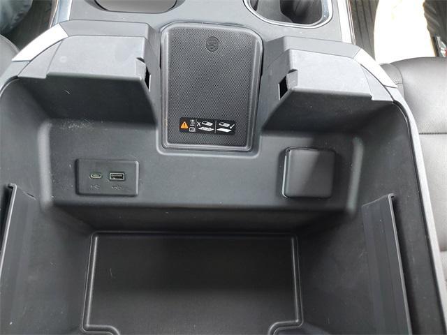 Photo of 2022 Black Chevrolet Silverado 1500
