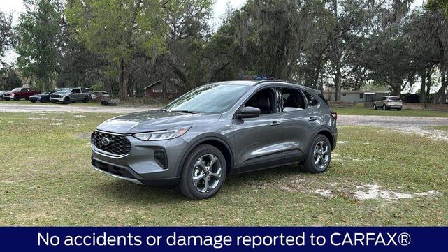 Photo of 2025 Carbonized Gray Metallic Ford Escape