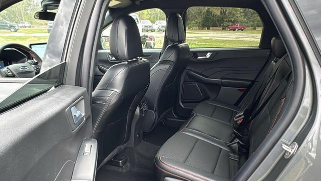Photo of 2025 Carbonized Gray Metallic Ford Escape