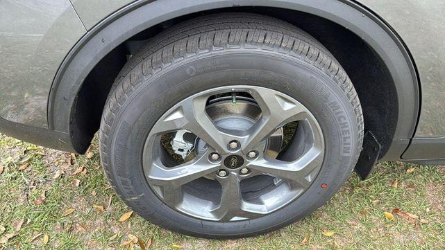 Photo of 2025 Carbonized Gray Metallic Ford Escape