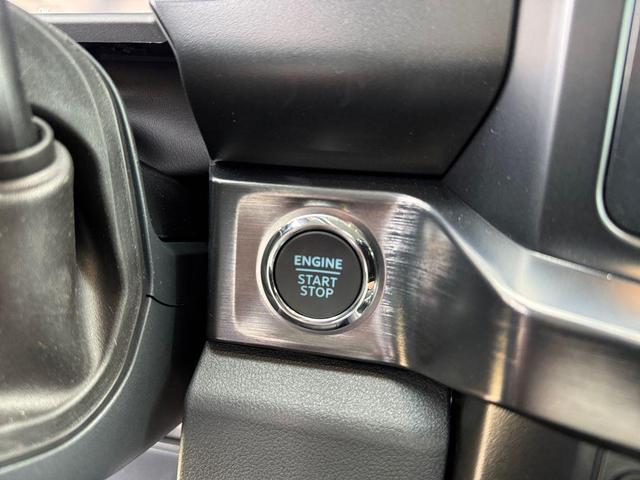 Photo of 2025 Carbonized Gray Metallic Ford F-250