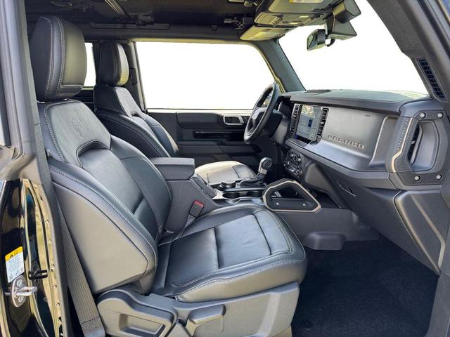 Photo of 2025 Shadow Black Ford Bronco
