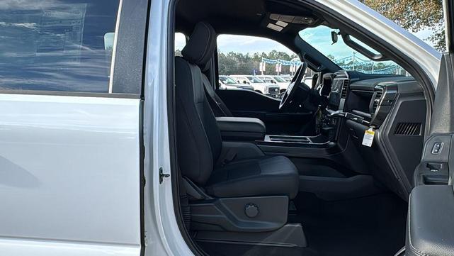 Photo of 2025 Oxford White Ford F-150
