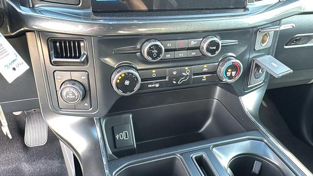 Photo of 2025 Oxford White Ford F-150