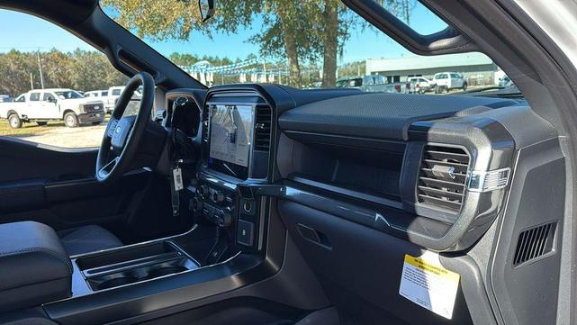 Photo of 2025 Oxford White Ford F-150